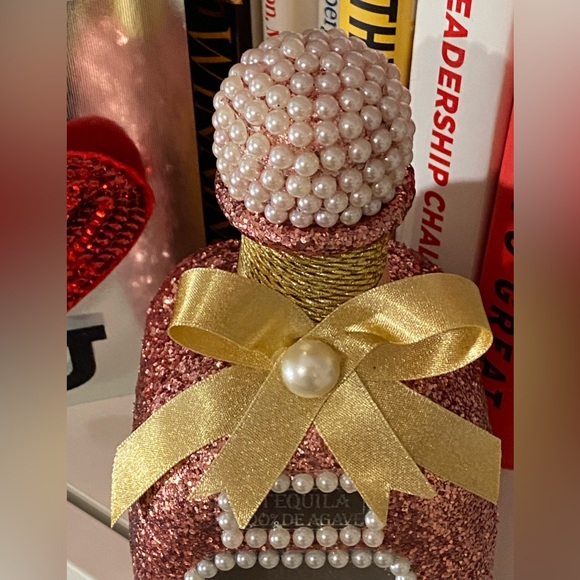Handcrafted Glittered Patron Tequila bottle-Rose Gold - Picture 5 of 6